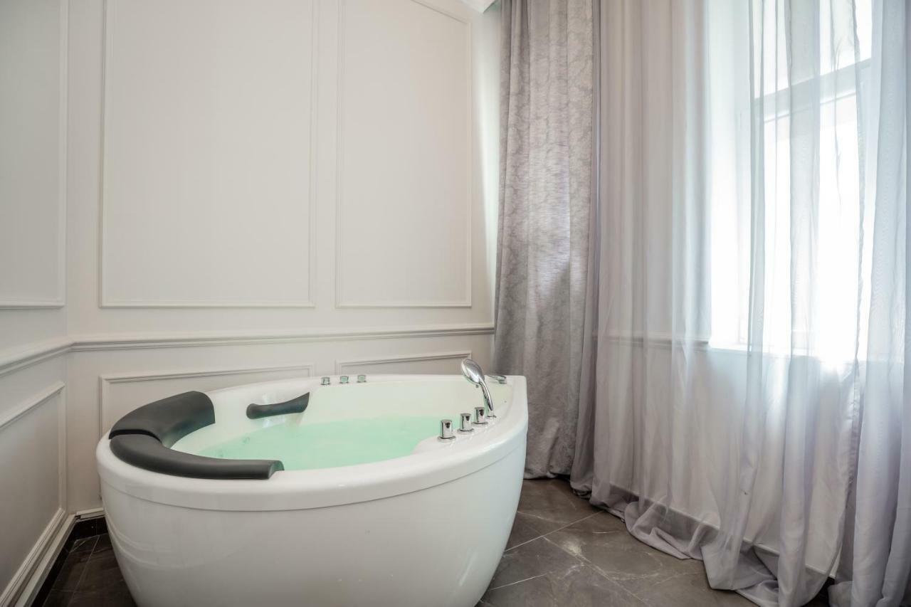 Ben Akiba Luxury